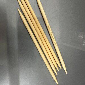 Clover 6.5 mm 16" circular and double pointed needles